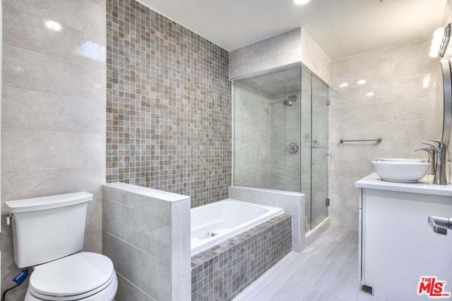 4923 Burgoyne Lane, La Canada Flintridge, CA 91011