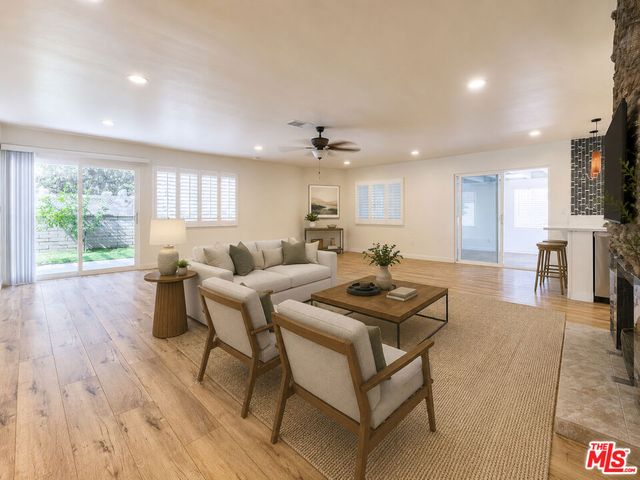 4923 Burgoyne Lane, La Canada Flintridge, CA 91011