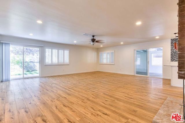 4923 Burgoyne Lane, La Canada Flintridge, CA 91011