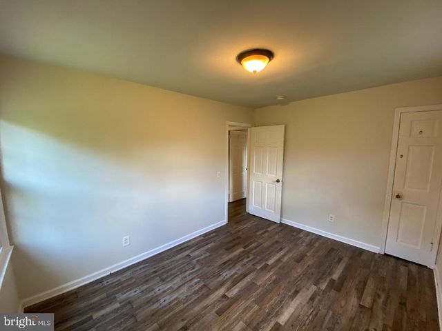 12017 N DICKINSON DR, Fredericksburg, VA 22407