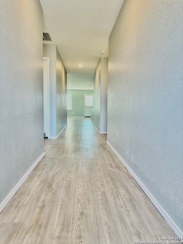 320 Agave Circle, Jourdanton, TX 78026