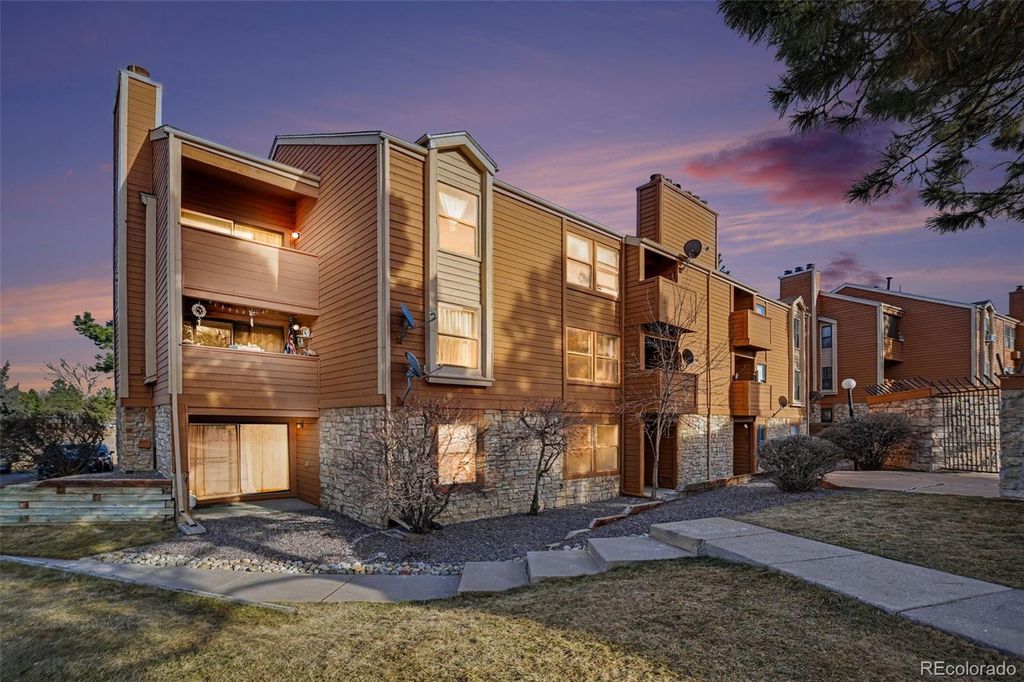 4284 S Salida Way 12, Aurora, CO 80013