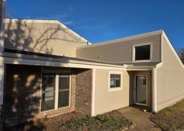 1900 Broken Bow Street, North Little Rock, AR 72116