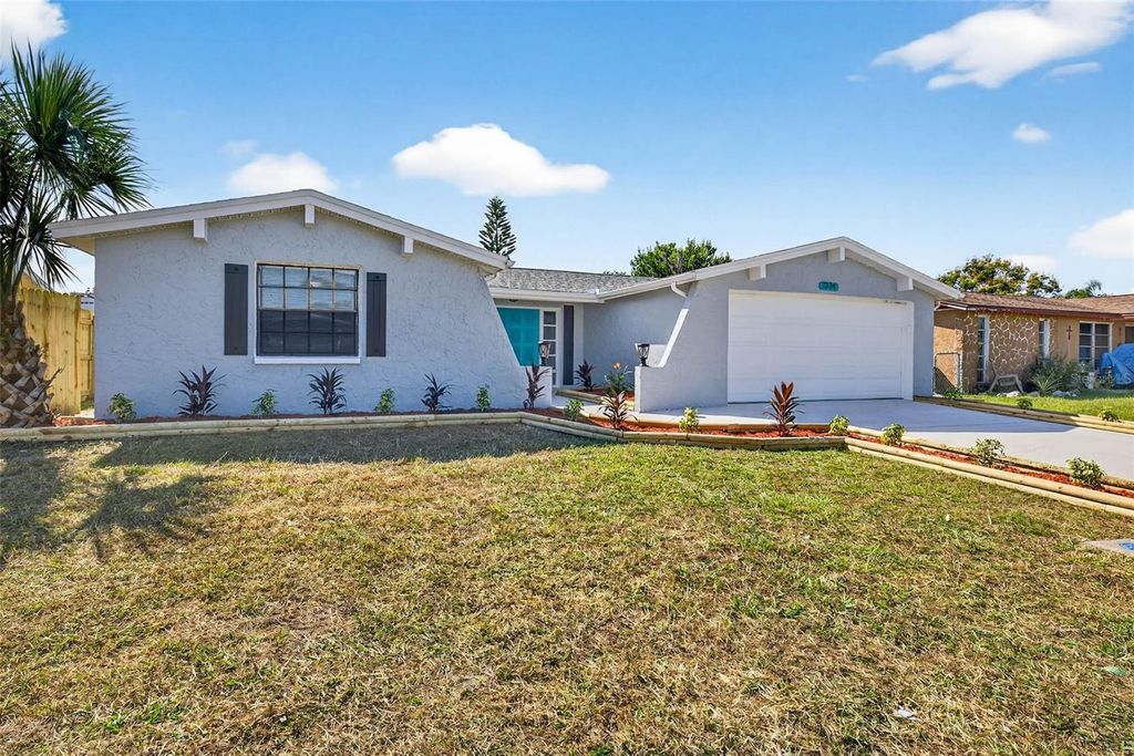 7334 FOX HOLLOW DRIVE, Port Richey, FL 34668