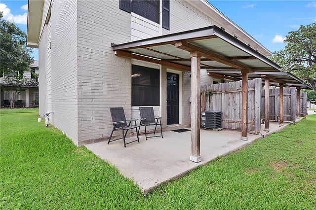 1400 Summit Street C, College Station, TX 77845