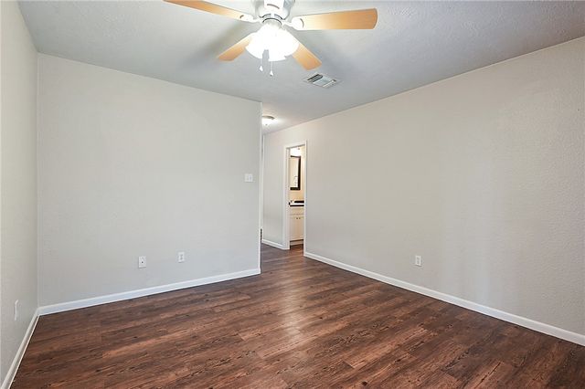 1400 Summit Street C, College Station, TX 77845