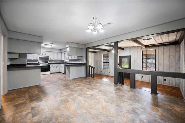 510 WILLIAMS LAKE Road, Pineville, LA 71360