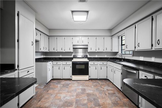 510 WILLIAMS LAKE Road, Pineville, LA 71360