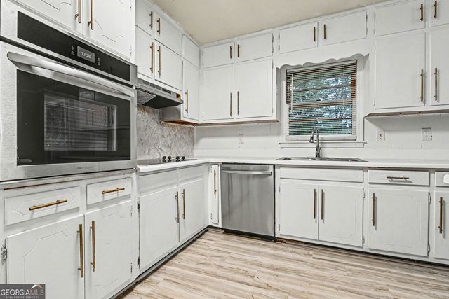 1184 Flamingo Drive, Austell, GA 30168