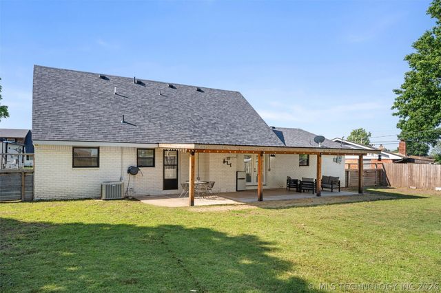 5916 Cornell Drive, Bartlesville, OK 74006