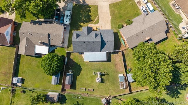 5916 Cornell Drive, Bartlesville, OK 74006