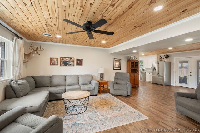 5916 Cornell Drive, Bartlesville, OK 74006