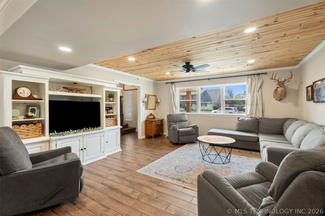 5916 Cornell Drive, Bartlesville, OK 74006