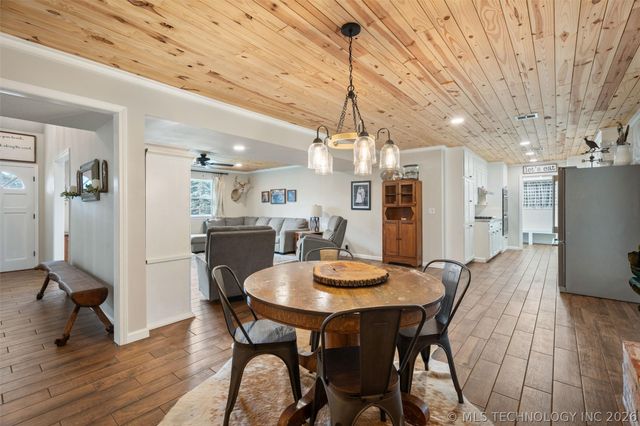 5916 Cornell Drive, Bartlesville, OK 74006