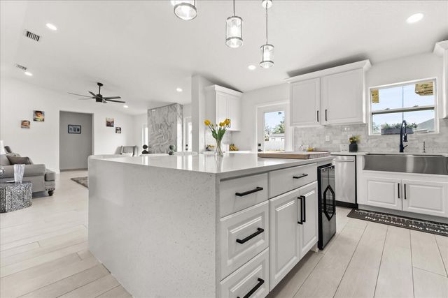 812 CHASTAIN ROAD, Seffner, FL 33584