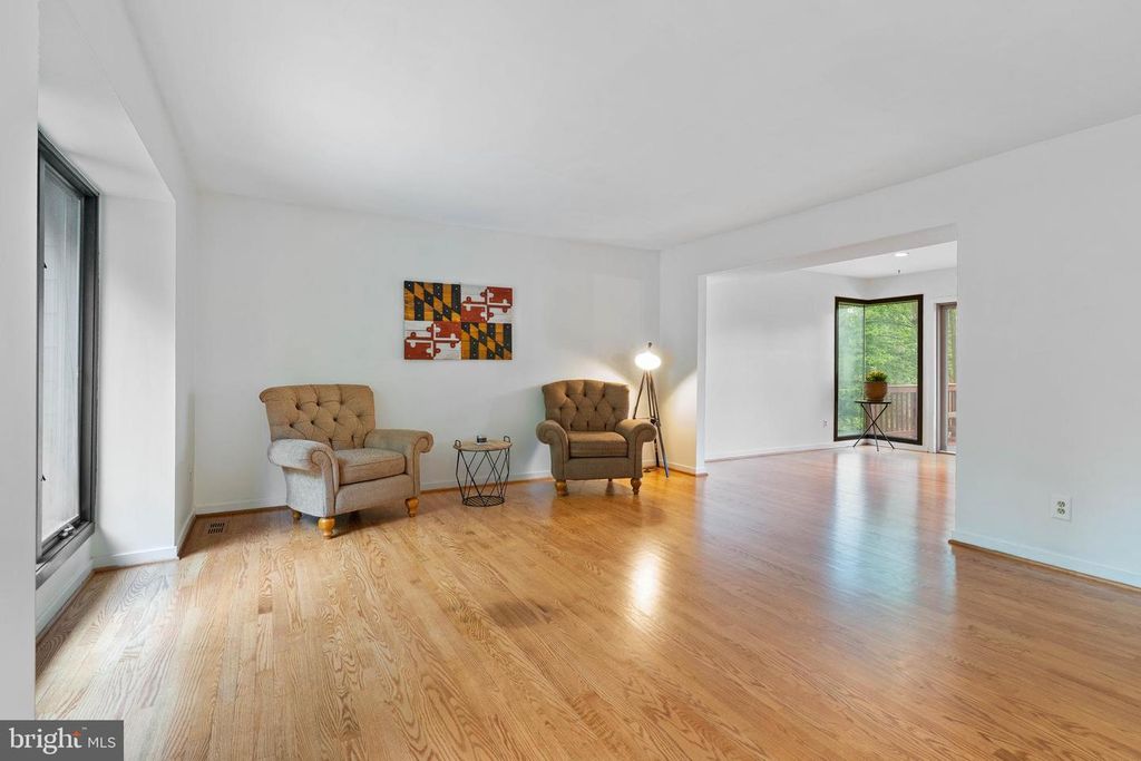 Image 14 of property listing at 771 MACSHERRY DR, Arnold, MD 21012