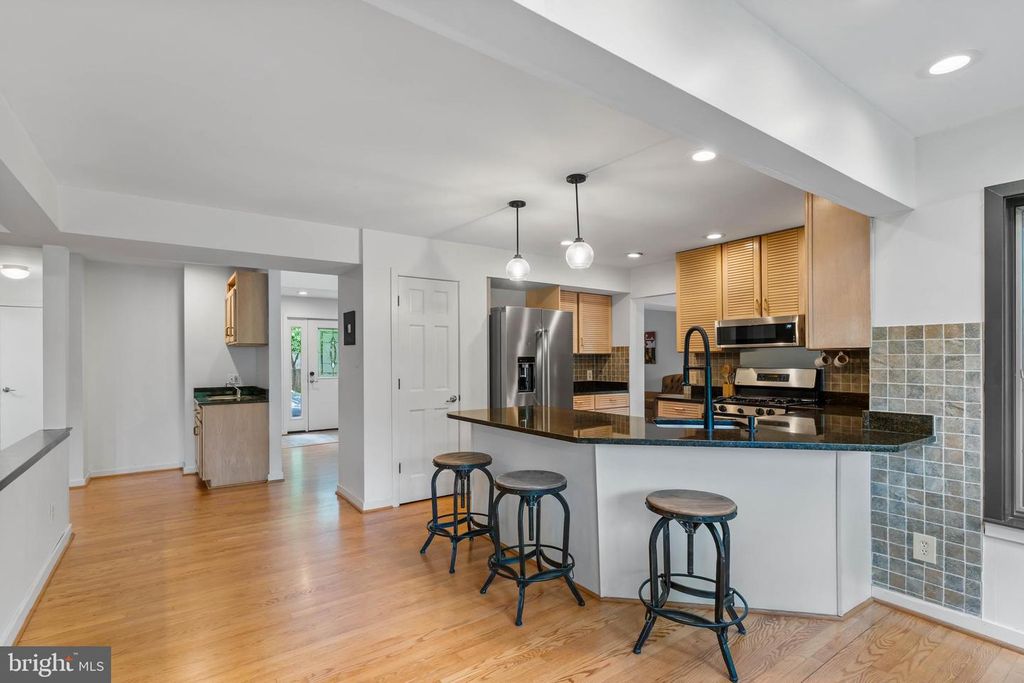 Image 22 of property listing at 771 MACSHERRY DR, Arnold, MD 21012