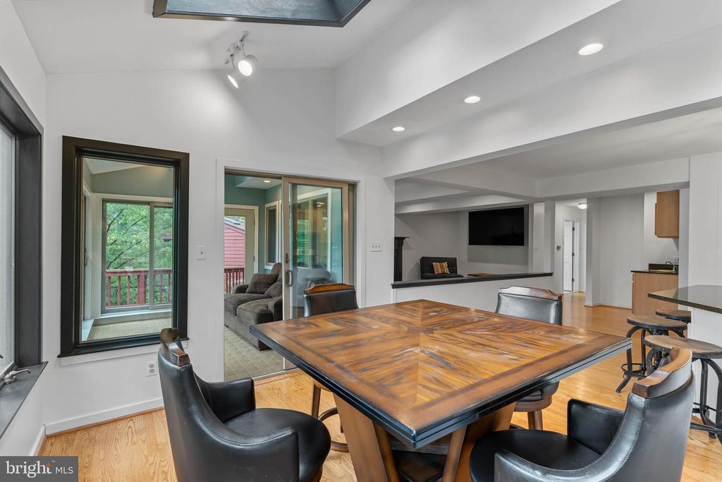 Image 25 of property listing at 771 MACSHERRY DR, Arnold, MD 21012