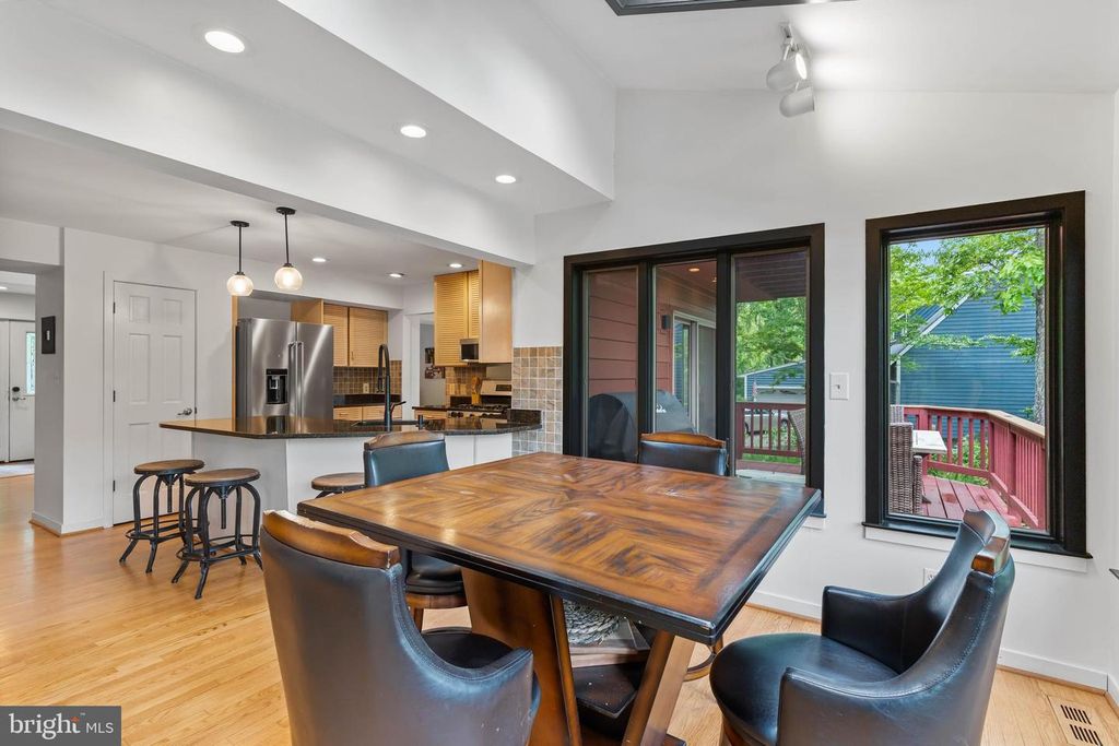 Image 26 of property listing at 771 MACSHERRY DR, Arnold, MD 21012