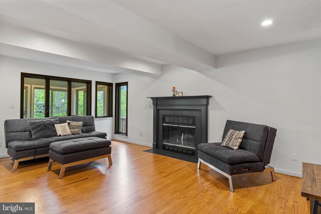 Image 30 of property listing at 771 MACSHERRY DR, Arnold, MD 21012