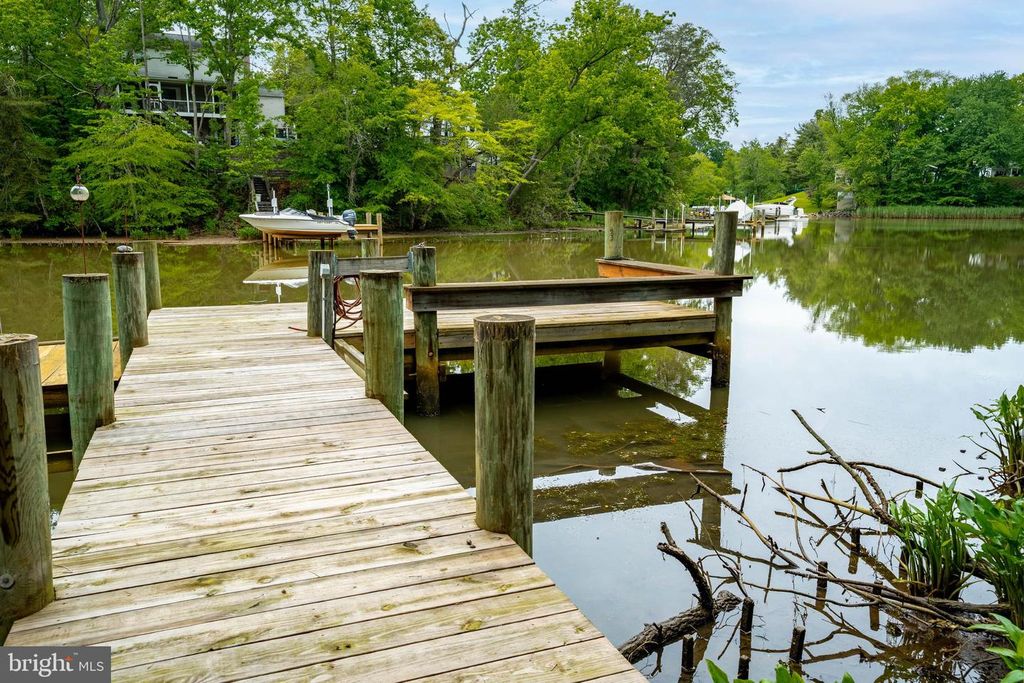 Image 71 of property listing at 771 MACSHERRY DR, Arnold, MD 21012