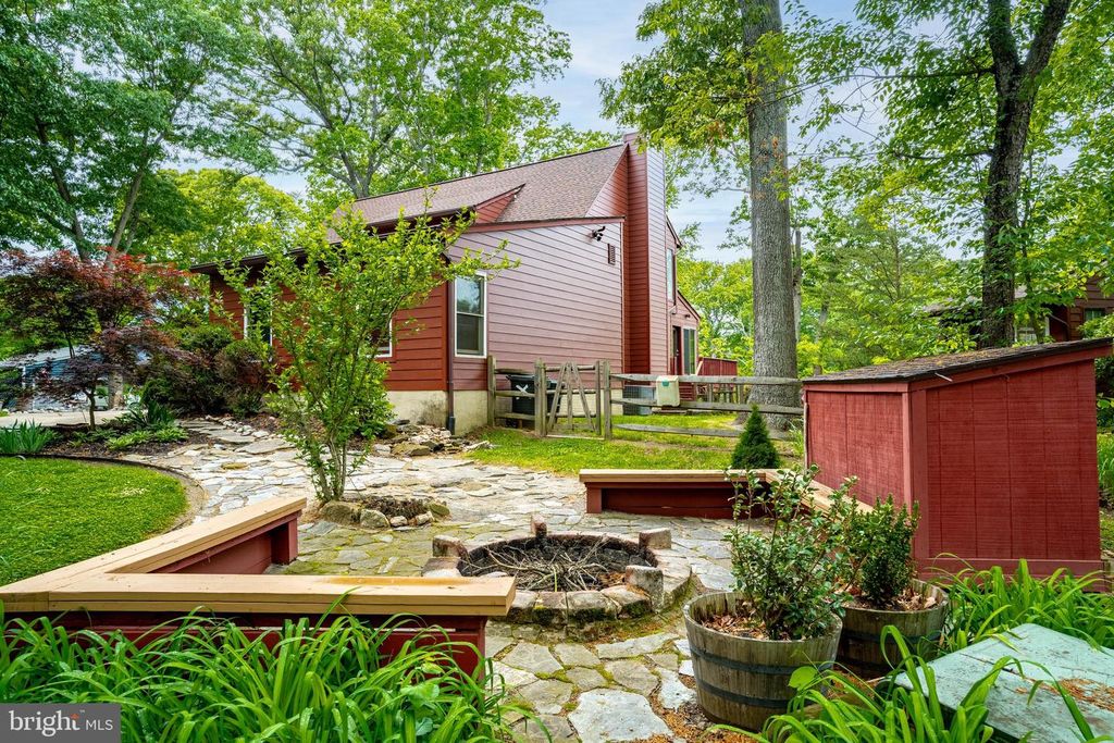 Image 72 of property listing at 771 MACSHERRY DR, Arnold, MD 21012