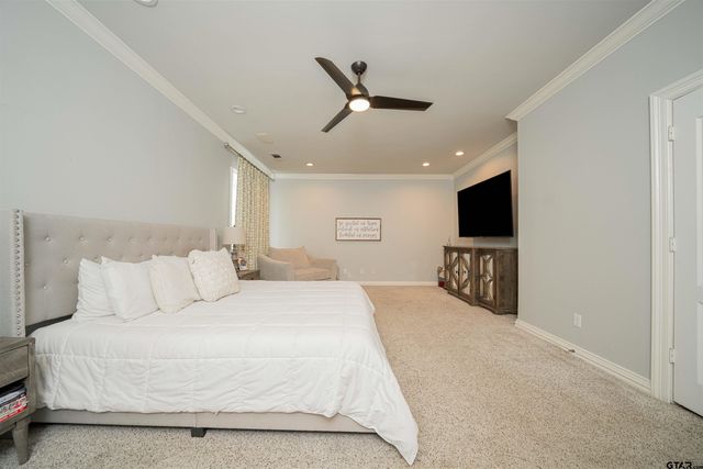 219 Hunters Cir, Longview, TX 75605