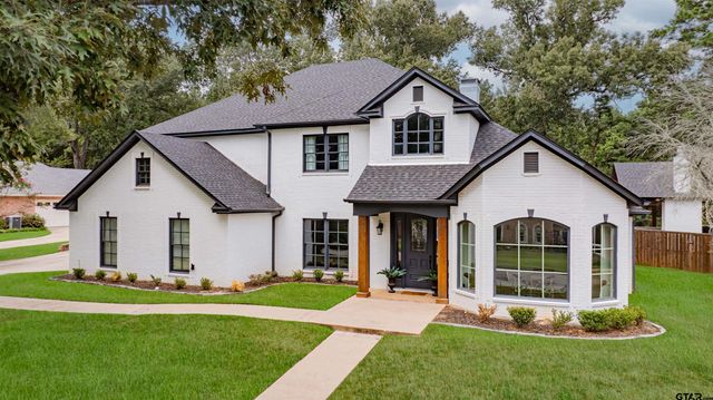 219 Hunters Cir, Longview, TX 75605