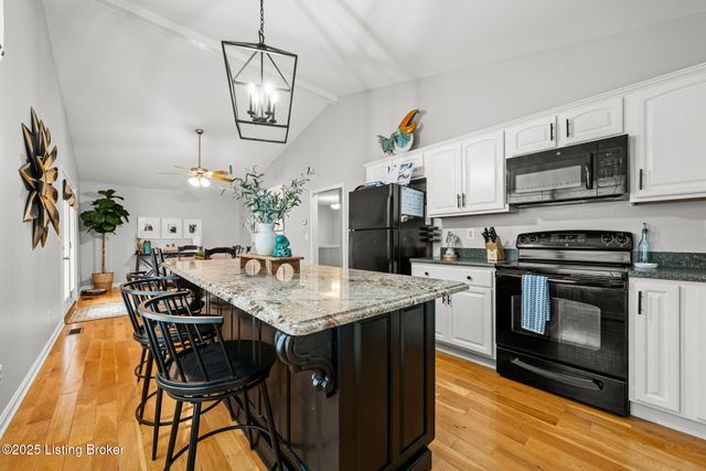 107 Riverside Ln, Falls Of Rough, KY 40119