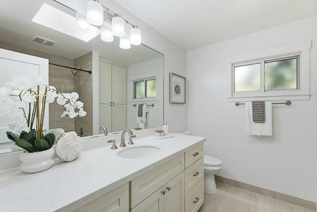 2155 Sterling Avenue, Menlo Park, CA 94025