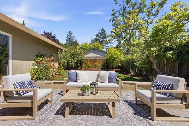 2155 Sterling Avenue, Menlo Park, CA 94025