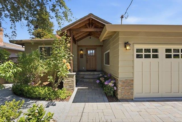 2155 Sterling Avenue, Menlo Park, CA 94025