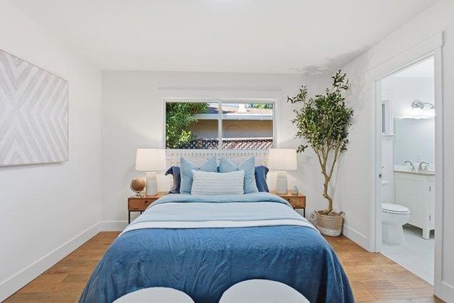 2155 Sterling Avenue, Menlo Park, CA 94025
