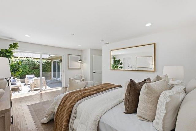2155 Sterling Avenue, Menlo Park, CA 94025