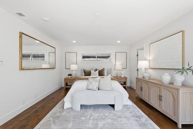 2155 Sterling Avenue, Menlo Park, CA 94025