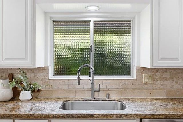 2155 Sterling Avenue, Menlo Park, CA 94025
