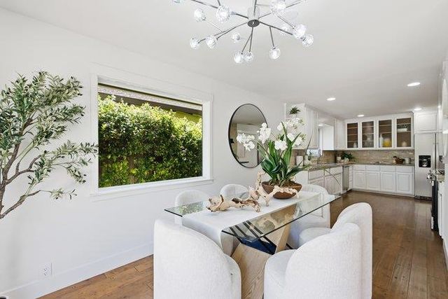 2155 Sterling Avenue, Menlo Park, CA 94025