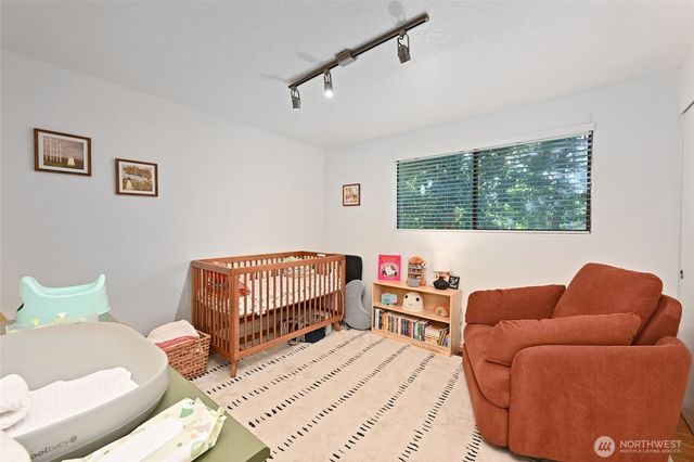 1614 NE 199th Court, Shoreline, WA 98155