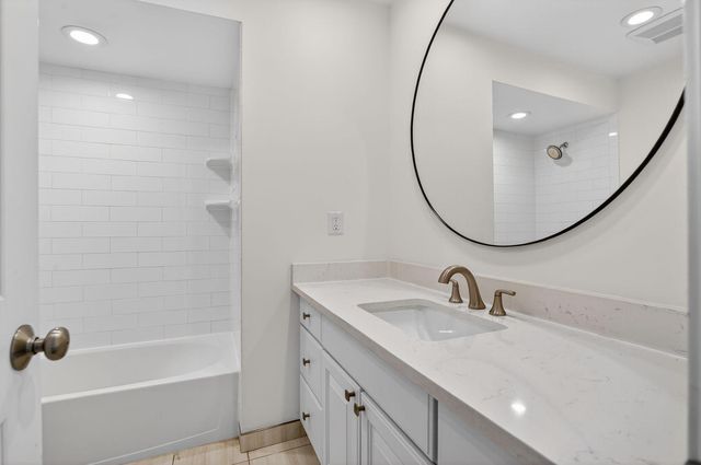 6030 BURNSIDE LANDING DR, Burke, VA 22015