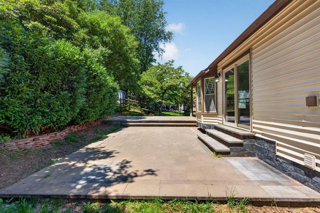 6030 BURNSIDE LANDING DR, Burke, VA 22015