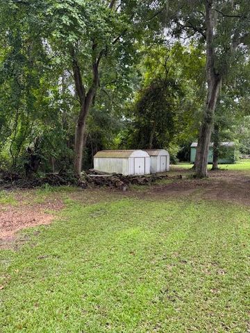 1137 Rugby Avenue, Summerton, SC 29148