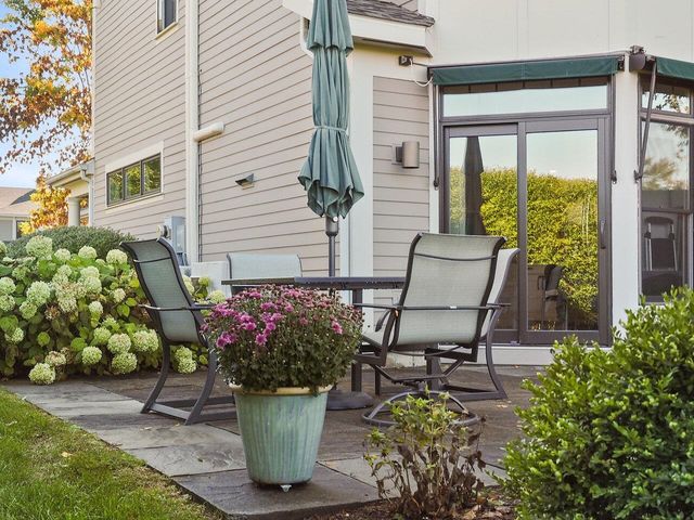 541 Golf Course Road, South Burlington, VT 05403