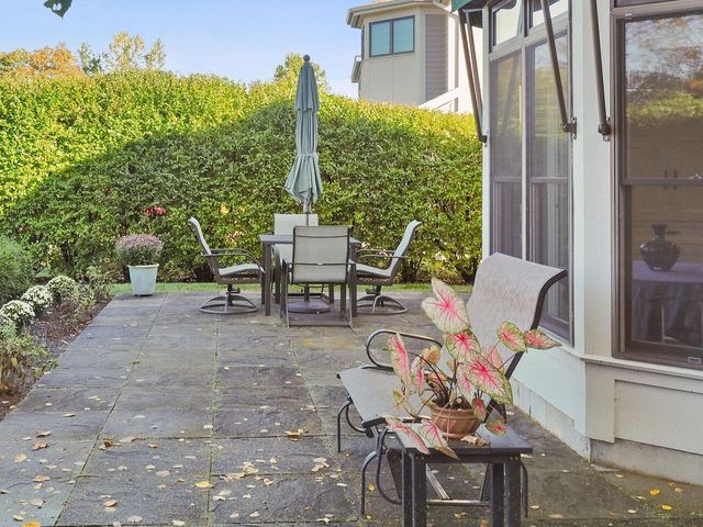 541 Golf Course Road, South Burlington, VT 05403