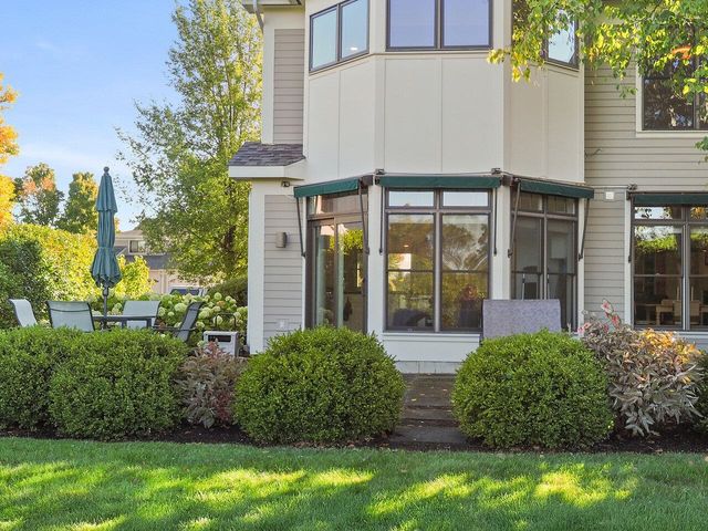 541 Golf Course Road, South Burlington, VT 05403