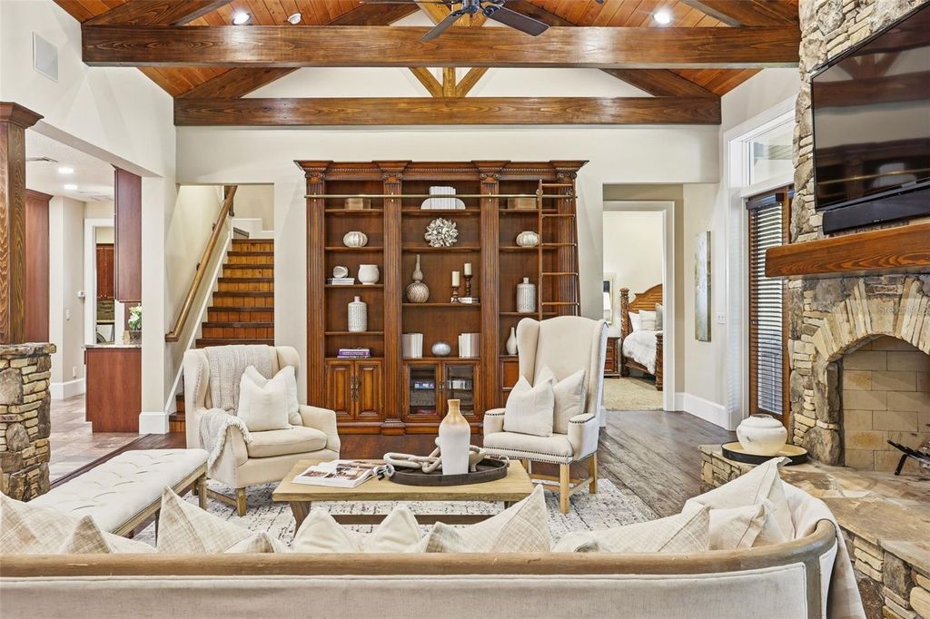 Image 11 of property listing at 713 MAIN STREET, Windermere, FL 34786