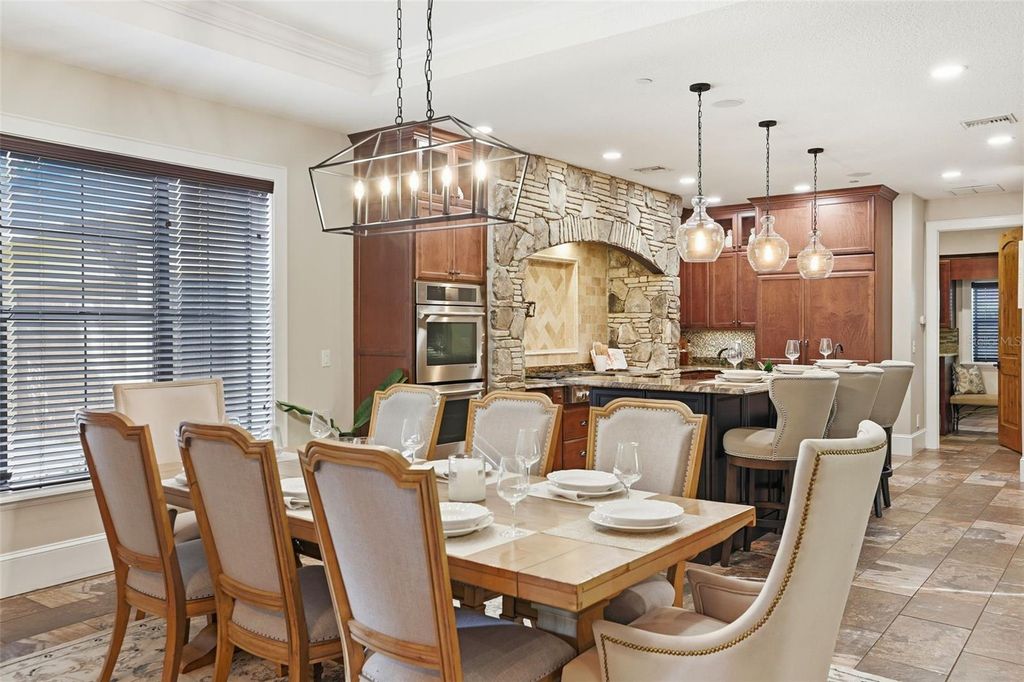 Image 18 of property listing at 713 MAIN STREET, Windermere, FL 34786