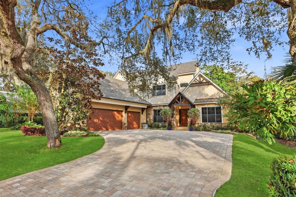 Image 3 of property listing at 713 MAIN STREET, Windermere, FL 34786