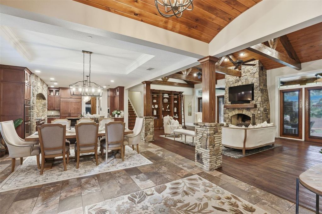 Image 21 of property listing at 713 MAIN STREET, Windermere, FL 34786