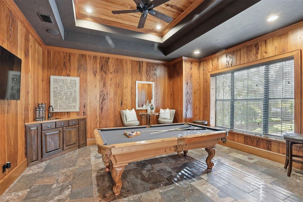 Image 27 of property listing at 713 MAIN STREET, Windermere, FL 34786