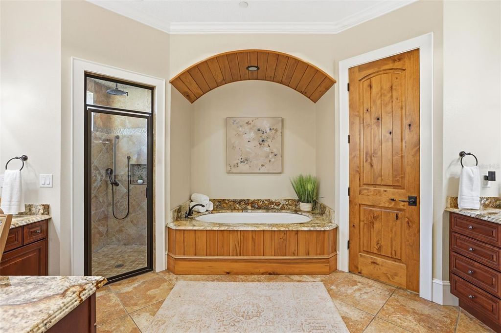 Image 30 of property listing at 713 MAIN STREET, Windermere, FL 34786